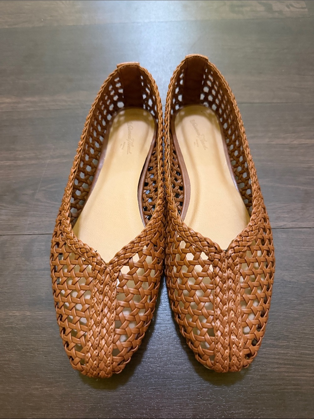 Universal Threads Flats Size 8